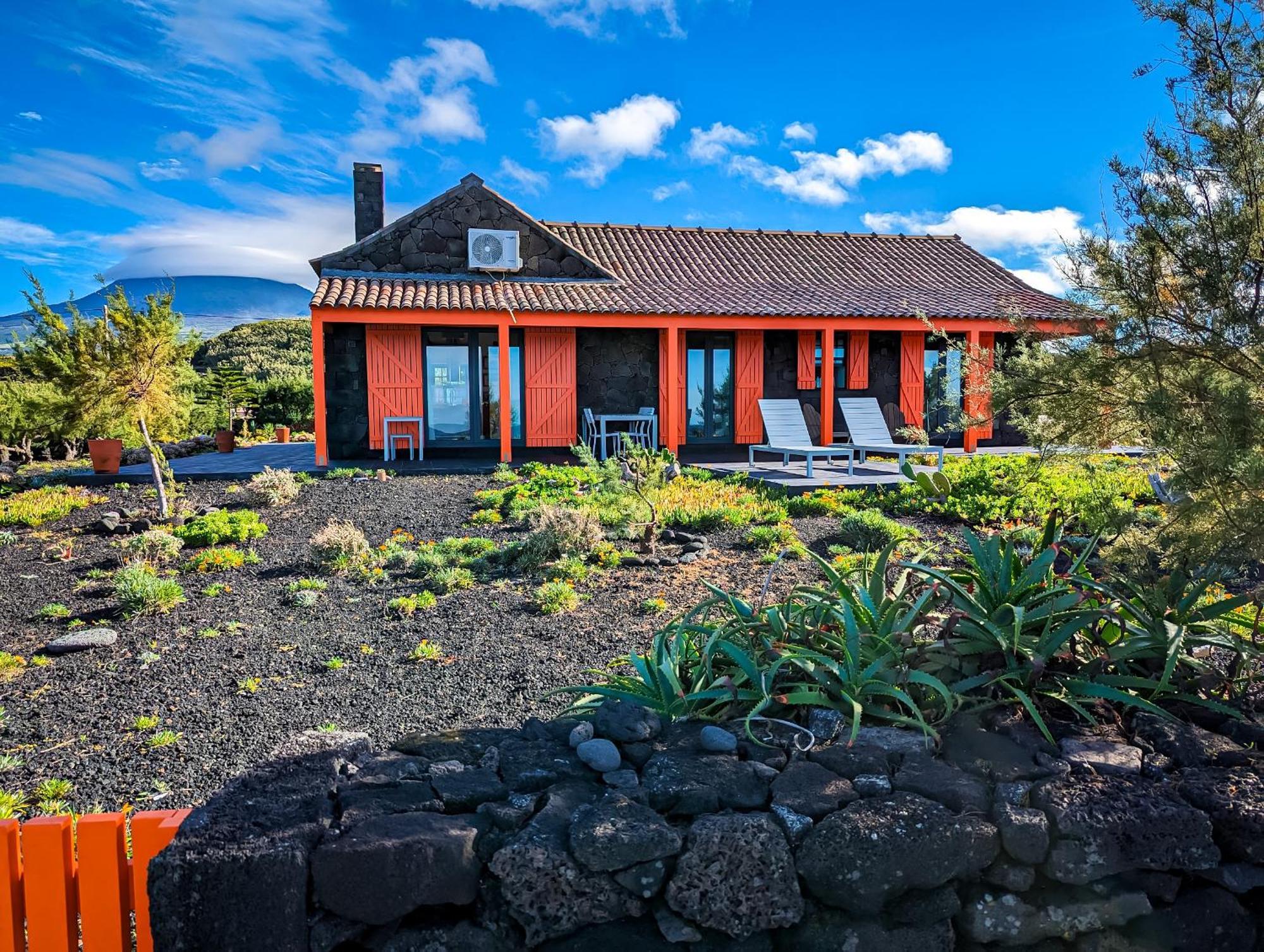 Villa Casa Baleia Laranja Ocean-Front à Madalena  Extérieur photo